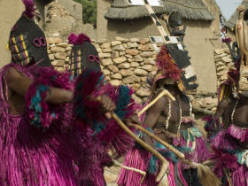 Mali tours with the Dogon people